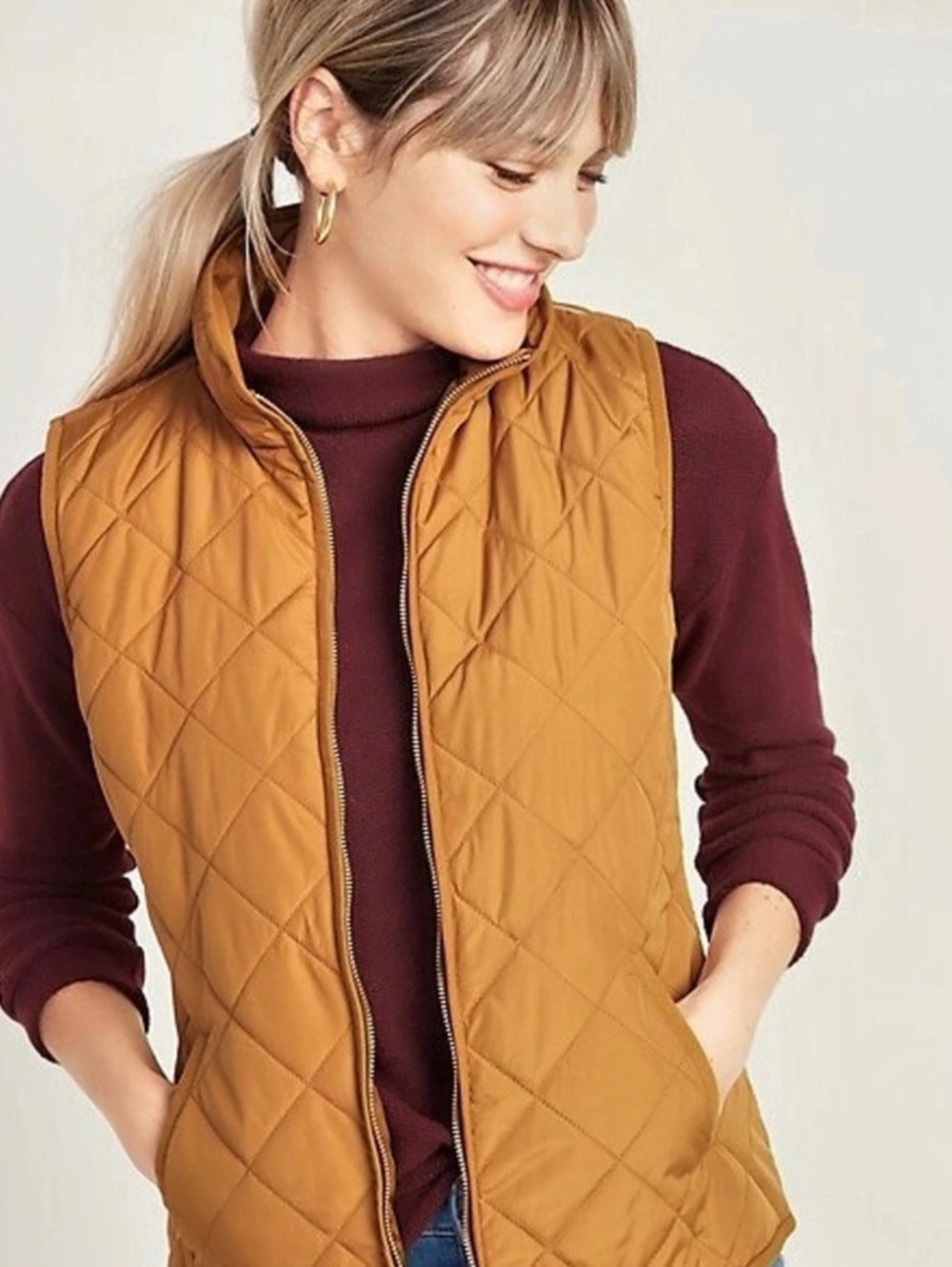Old Navy Quilted Mock-Neck Vest Brown Medium